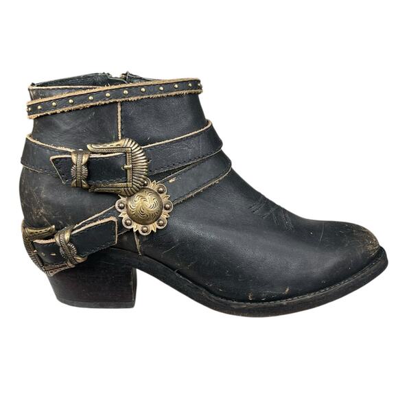 Corral Black Leather Distressed Buckle Studded Ankle Boot Size US 8.5 - Picture 1 of 12